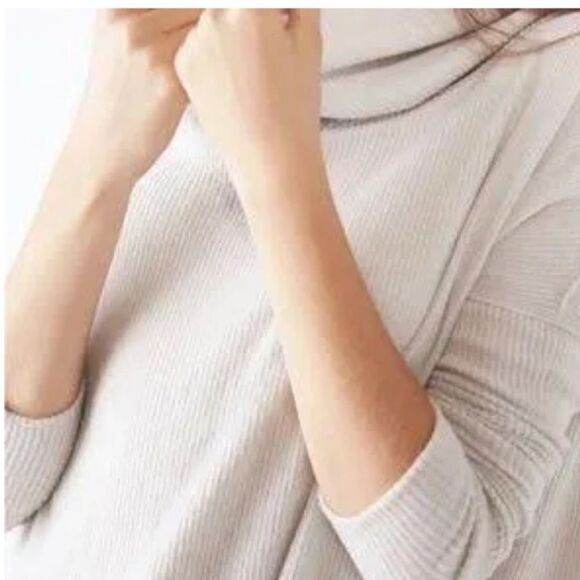 Free People Juicy Long Sleeve Waffle Weave Split Back top in Stone Cold Cream - Picture 5 of 6